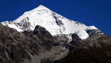 В Грузии после восхождения на гору Тетнульд погиб украинский альпинист