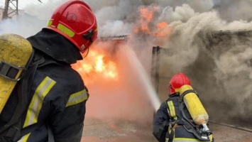 Взрыв на сахарном заводе произошел на Киевщине, есть пострадавшие (ФОТО)