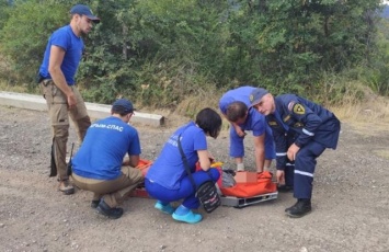 Туристка повредила ногу в районе водопада Джур-Джур