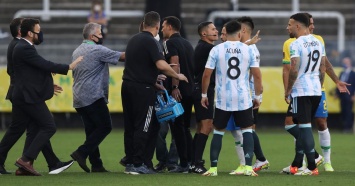 Аргентинских игроков оштрафуют за участие в матче с Бразилией