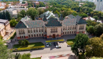 В Полтаве начали реставрацию областного краеведческого музея