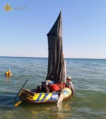 Отца с сыном унесло на надувной лодке в открытое море на Херсонщине