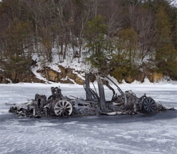 Разгадана тайна сгоревшей посреди замерзшего озера Tesla