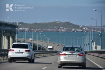 На подъезде к Крымскому мосту закрыли участок трассы