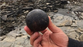 В Шотландии в гробнице нашли каменные шары эпохи неолита