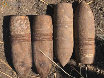 Жительница села на Николаевщине затеяла уборку в сарае и нашла снаряды
