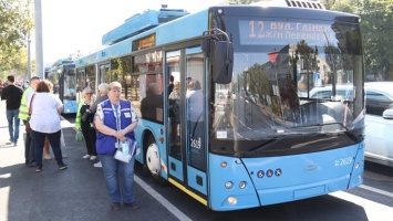 Подарок на День города: в Днепре открыли обновленный троллейбусный маршрут № 12 до ж/м Победа-6