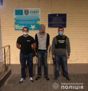 Оштрафуют и выдворят из страны: в Днепропетровской области правоохранители обнаружили иностранцев-нелегалов