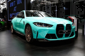 BMW M4 Competition получил новый зеленый оттенок и стал похож на мятное желе