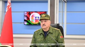 Лукашенко купит оружия на более чем $1 млрд, чтобы «закрыть границу с Украиной»