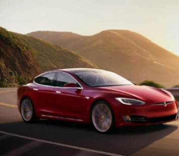Tesla требовала $23 тыс. за замену батареи: владелец нашел способ починить авто за $5 тыс