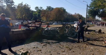 В Днепре взорвался Nissan Primera, два человека погибли