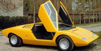 Lamborghini воскресит оригинальный Countach