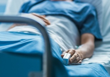 Не хотел в больницу: в Киеве мужчина умер от осложнений коронавируса
