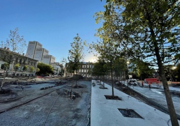 Позеленела: как продвигается реконструкция Успенской площади в Днепре