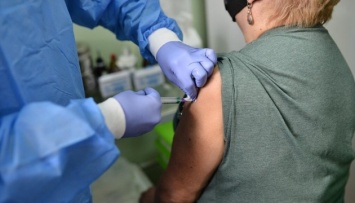 Ляшко прогнозирует повторную вакцинацию против COVID-19 через год