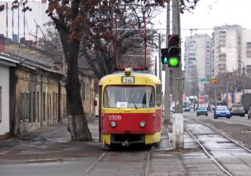 Трагическая смерть на дороге: трамвай сбил женщину на Балковской