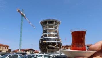 В столице «чайной» провинции Турции строят 29-метровый стакан - бардак