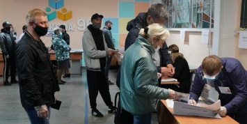 "Единая Россия": на избирательных участках в Сибири люди проявляют повышенный интерес к голосованию