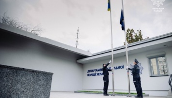 В Киеве открыли мемориал погибшим патрульным полицейским