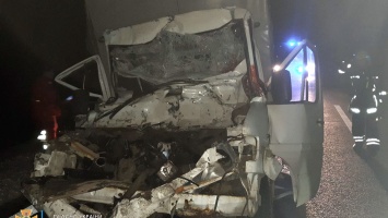 Сегодня ночью на дорогах Днепропетровщины погибло два человека и один ранен