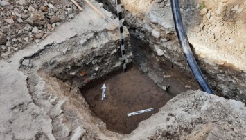 В Каменце-Подольском во время прокладки траншеи обнаружили древнерусское захоронение