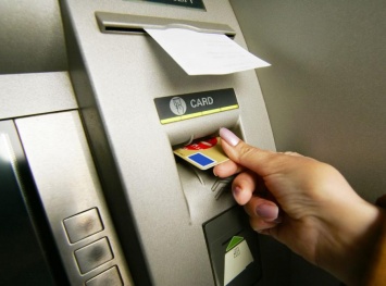 На запорожском курорте из банкомата украли крупную сумму денег