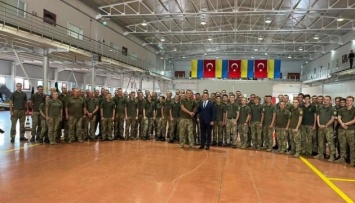 Украинские военные в Турции учатся управлять беспилотниками Bayraktar