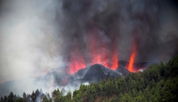Извержение вулкана на Канарах: разрушены но меньшей мере 100 домов