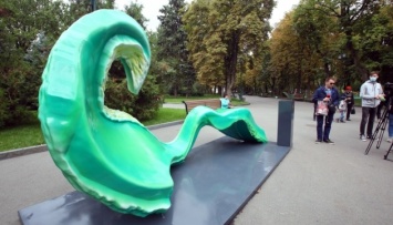 В Харькове открыли скульптуру «Звуки города»