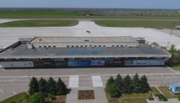 Херсонский аэропорт закрылся на реконструкцию
