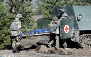 На Донбассе ранен боец ВСУ (ВИДЕО)