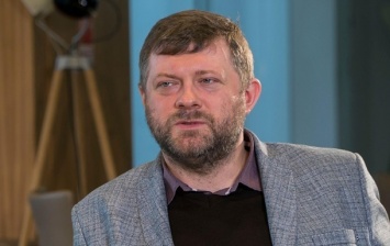Корниенко обвинил Разумкова в "некомандной работе"