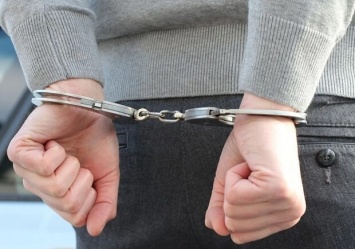 Наказали: киевлянина приговорили к трем годам тюрьмы за сломанный палец патрульного