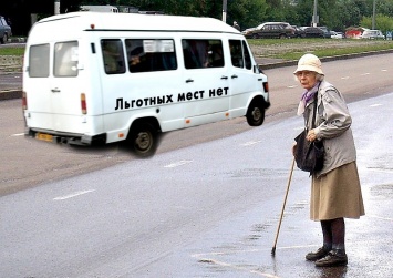 В Николаеве пассажиры маршруток массово жалуются на необоснованное повышение тарифа в Варваровку