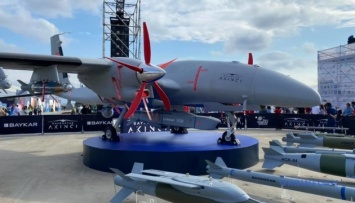На выставке в Стамбуле представили боевой дрон с украинским двигателем