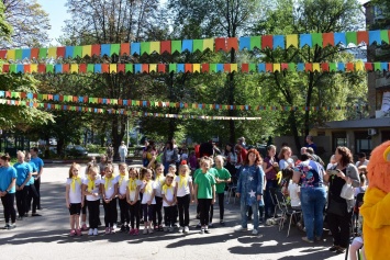 Где в Запорожье бесплатно учат детей петь, танцевать и рисовать