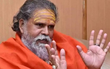 "Я боюсь позора": в Индии повесился влиятельный духовный лидер