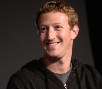 Группа акционеров обвинила Facebook в переплате штрафа в 50 раз ради защиты Марка Цукерберга