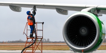 В России разработают экологическое топливо для самолетов