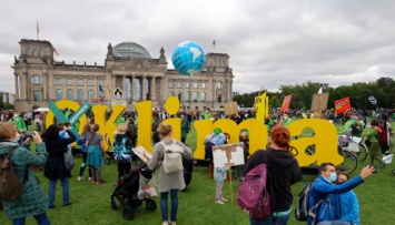 Климатические активисты протестовали в сотнях городов Германии