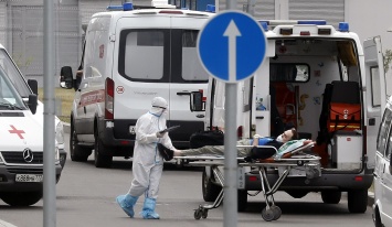 Пятый день подряд число смертей от COVID-19 в России превышает 800
