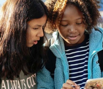 Ученые выяснили, в чем польза смартфонов для школьников