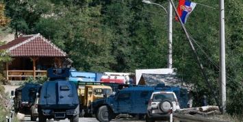 Сербия стягивает войска к границе с Косово, НАТО не намерено вмешиваться
