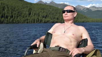 "Им бы на олимпийских играх выступать". Путин пожаловался, что его и Шойгу в тайге чуть не сбило стадо оленей (ВИДЕО)