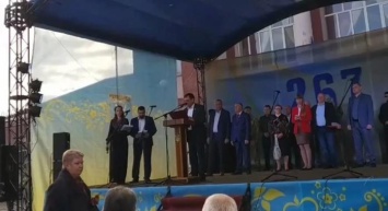 Мэр города на Одесчине забыл украинский и опозорился, поздравляя горожан (ВИДЕО)