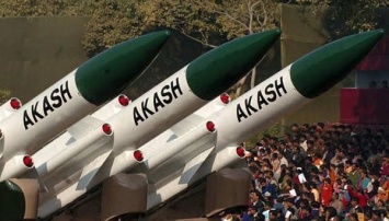 Индия успешно испытала зенитную ракету Akash Prime