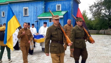На Тернопольщине перезахоронили с воинскими почестями трех воинов УПА