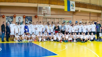 Юные криворожские баскетболисты стали бронзовыми призерами Открытого городского турнира