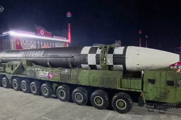 Северная Корея впервые запустила гиперзвуковую ракету, Ким Чен Ын не присутствовал